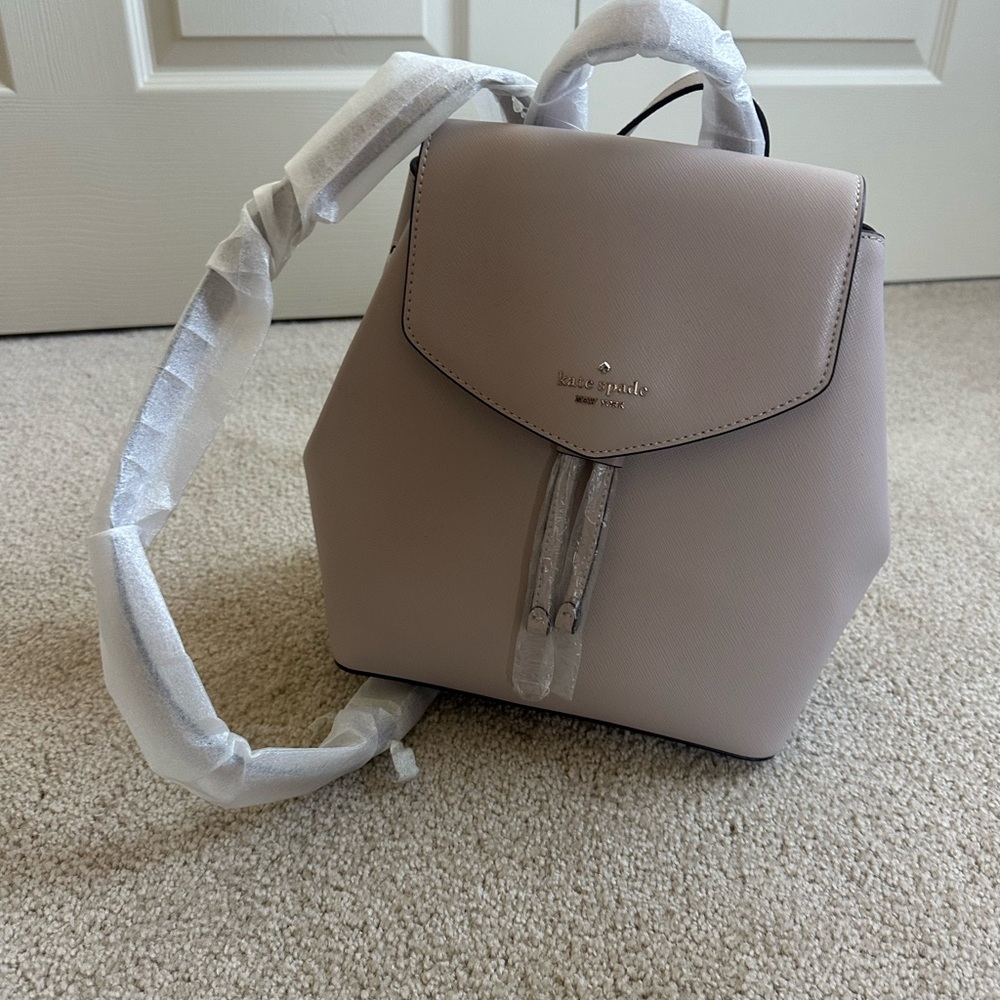 kate spade Small Saffiano Leather Backpack in Light Taupe